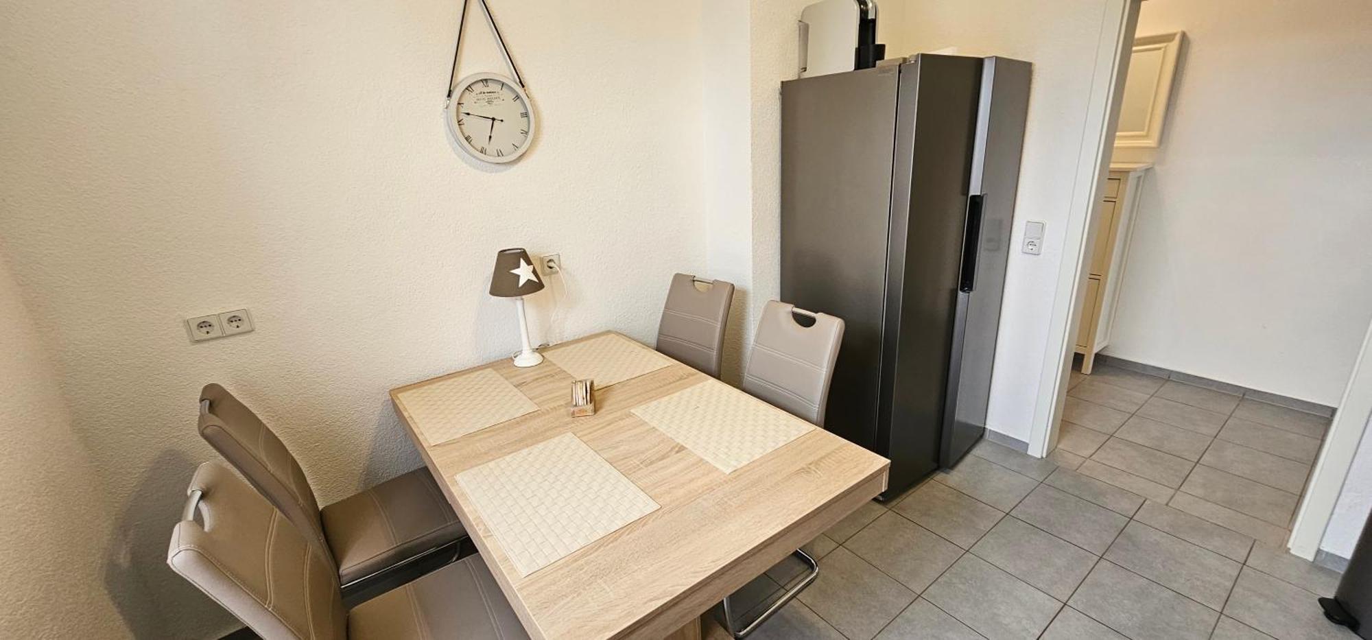 Private Ferienwohnung Seestadt Гросрешен Екстериор снимка